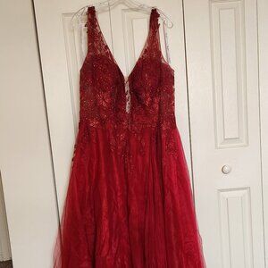 Ellie Wilde Wine/Burgundy/Red Prom Dress